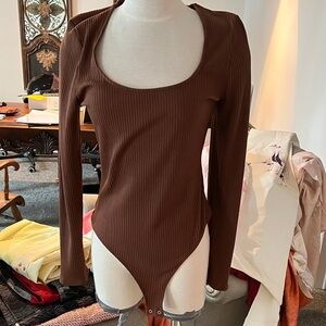 Elegant Brown Ribbed Bodysuit